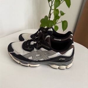 ASICS NYC Gel Black/White